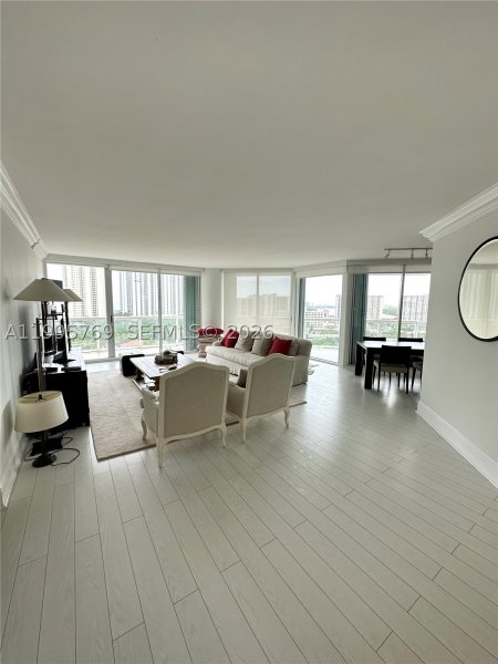 Aluguel de apartamento no Oceania 5 1453