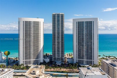 Aluguel de apartamento no Beach Club Two 2608