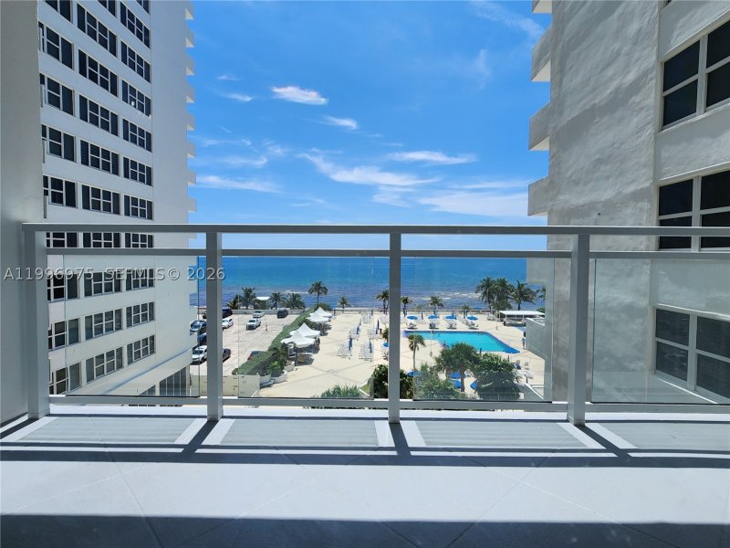 Condo for sale at Parker Plaza Estates 515