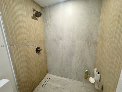 Comprar apartamento en Triton Towers 424