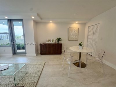 Comprar apartamento en Triton Towers 424