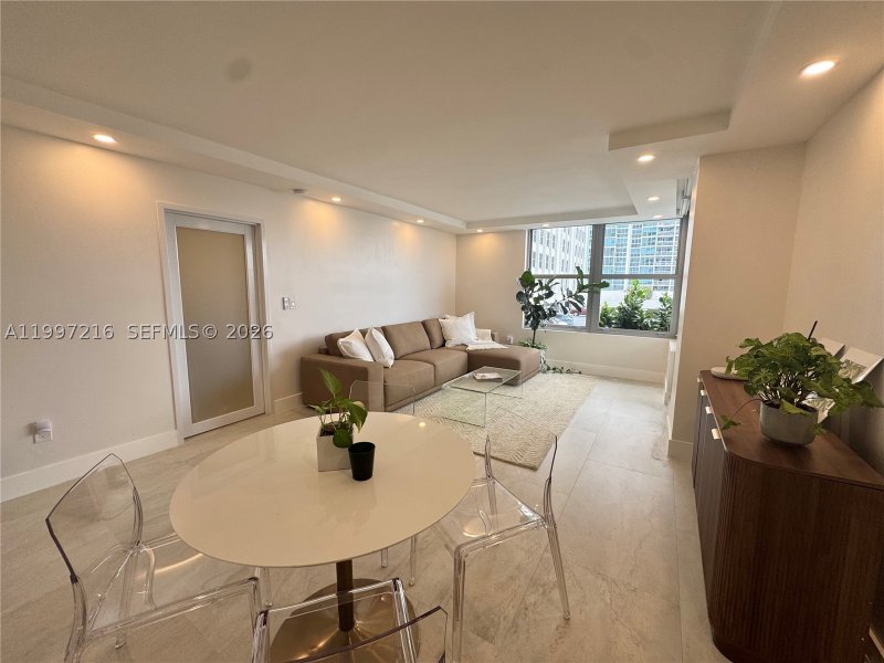 Condo for sale at Triton Towers 424