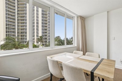 Comprar apartamento no Aventura Beach Club 223