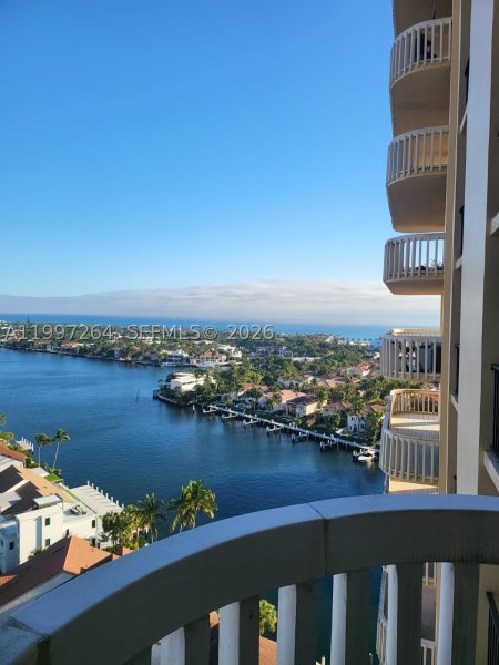 Apartment for rent at Turnberry Towers 16L
