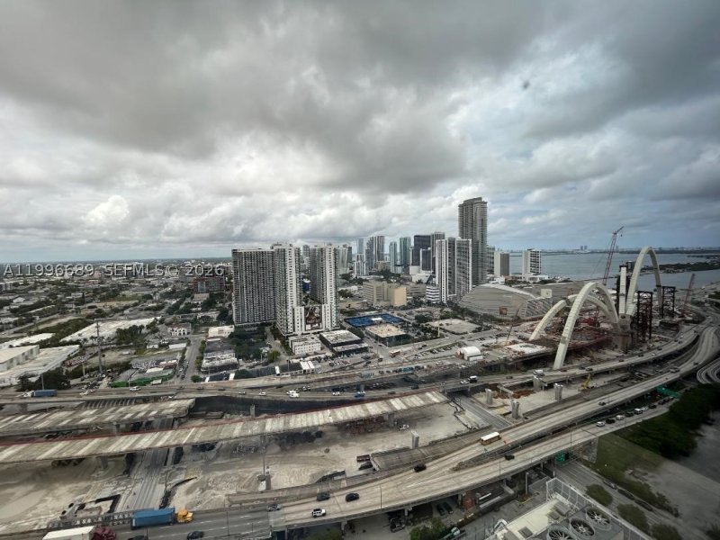 Condo for sale at E11EVEN Hotel & Residences 3301