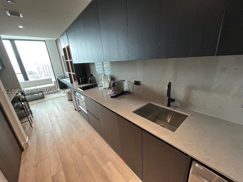 Condo for sale at E11EVEN Hotel & Residences 3301