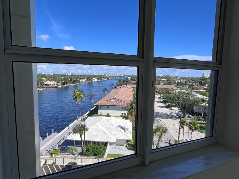 Condo for sale at Coral Ridge Towers North 709
