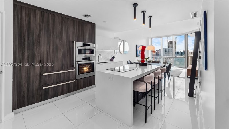 Alquiler de apartamento en Paramount Miami WorldCenter 1606