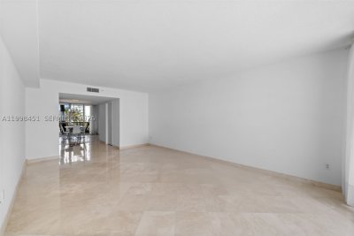 Comprar apartamento no The Pinnacle 406