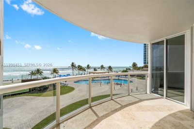 Comprar apartamento no The Pinnacle 406
