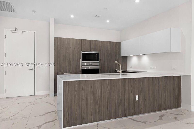 Condo for sale at Giralda Place 6E