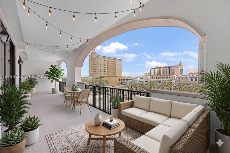 Condo for sale at Giralda Place 6E