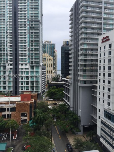 Condo for sale at Axis on Brickell South Tower 1406-S