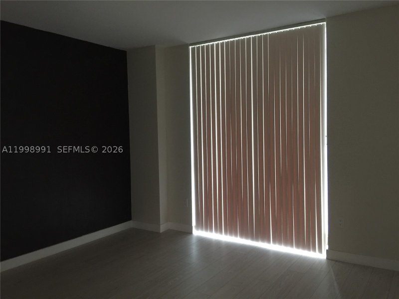 Condo for sale at Axis on Brickell South Tower 1406-S
