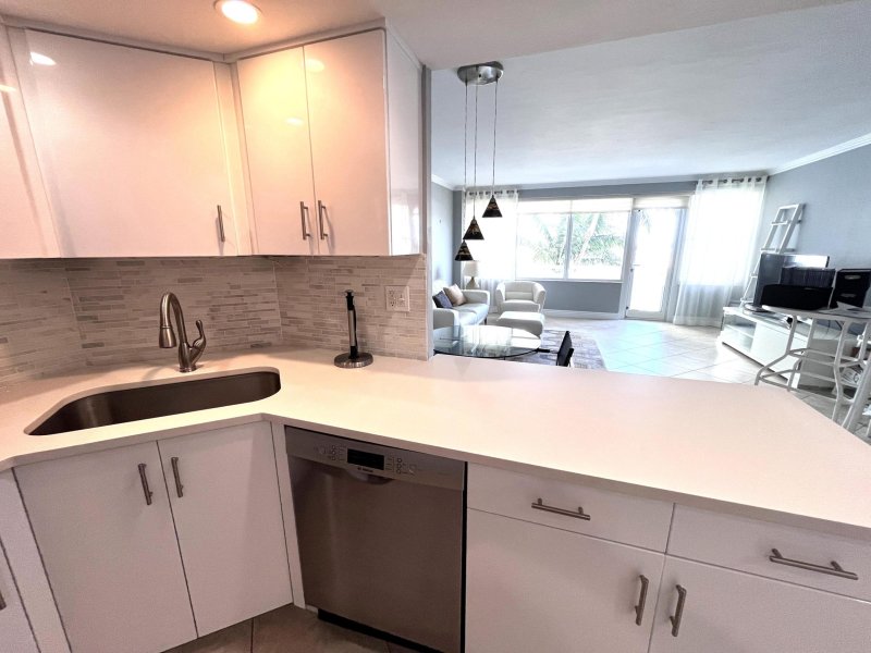 Condo for sale at Coral Ridge Towers North 512a