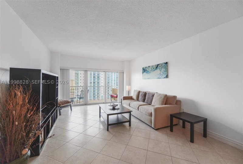 Comprar apartamento en The Hemispheres 14D