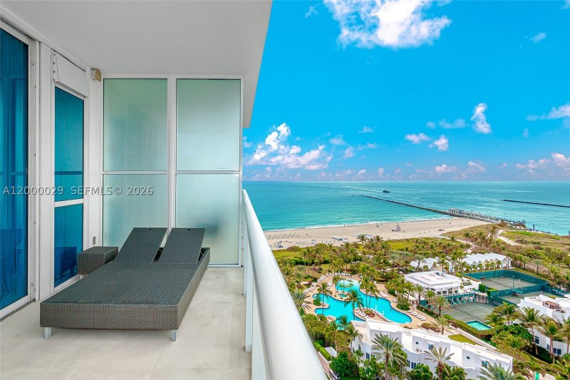 Apartment for rent at Continuum II North 1804