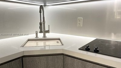 Comprar apartamento en Brickell Place IV CC6