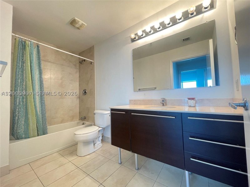 Condo for sale at Quantum 3311