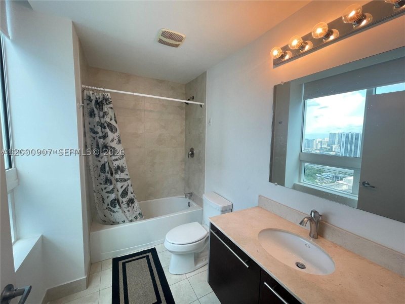 Condo for sale at Quantum 3311