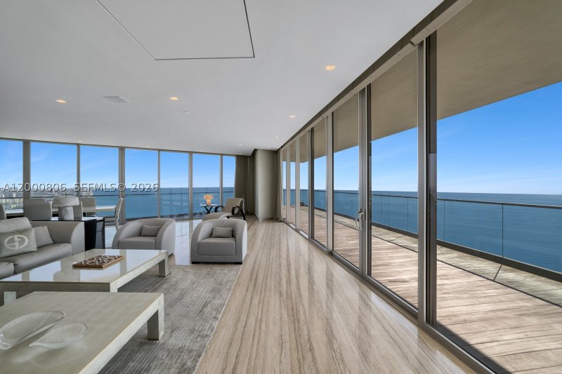 Condo for sale at Residences by Armani / Casa 4800