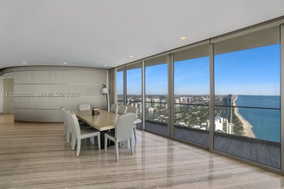 Comprar apartamento no Residences by Armani / Casa 4800
