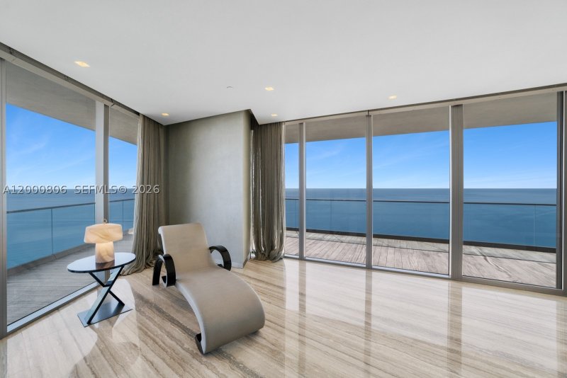 Condo for sale at Residences by Armani / Casa 4800