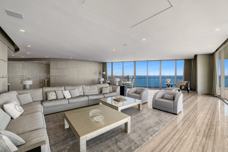 Condo for sale at Residences by Armani / Casa 4800