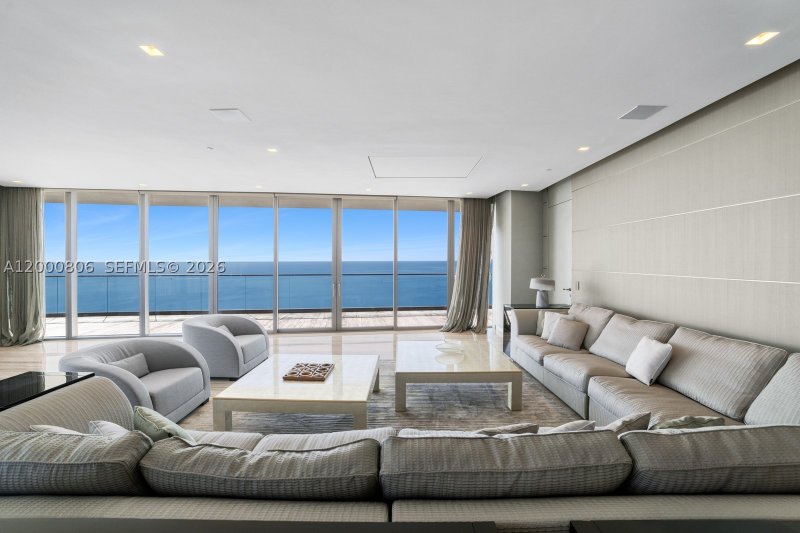 Condo for sale at Residences by Armani / Casa 4800