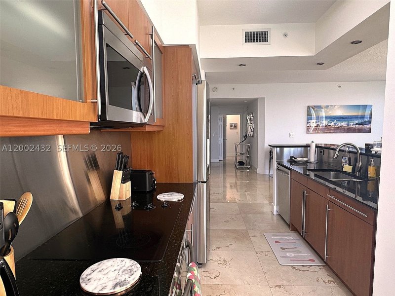 Apartment for rent at 2080 Ocean Drive MPH12
