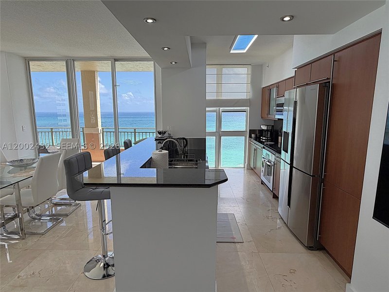 Apartment for rent at 2080 Ocean Drive MPH12