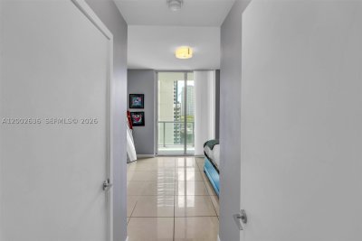 Comprar apartamento no Axis on Brickell South Tower 1605