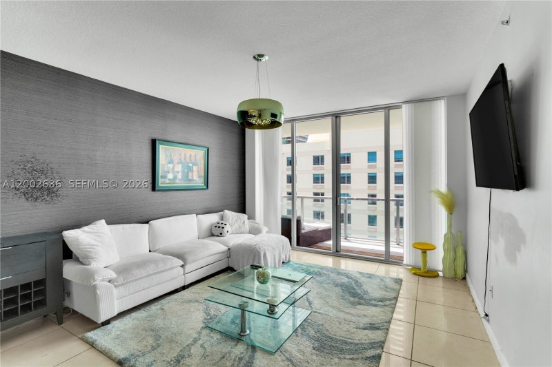 Condo for sale at Axis on Brickell South Tower 1605