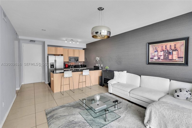 Condo for sale at Axis on Brickell South Tower 1605