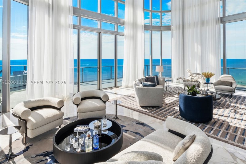 Comprar apartamento en Chateau Beach Residences PH3201