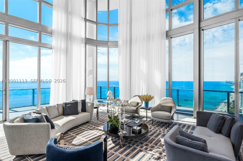 Comprar apartamento en Chateau Beach Residences PH3201