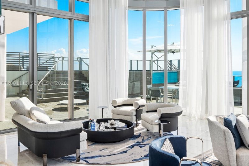 Comprar apartamento en Chateau Beach Residences PH3201