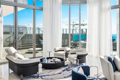 Comprar apartamento en Chateau Beach Residences PH3201