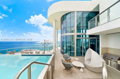 Comprar apartamento en Chateau Beach Residences PH3201