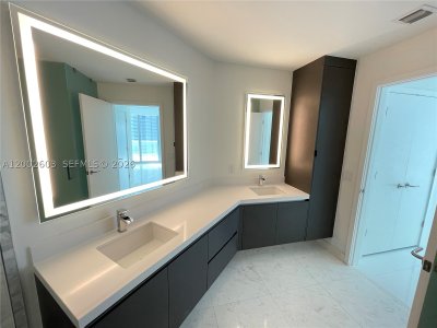Comprar apartamento en Paramount Miami WorldCenter 3103