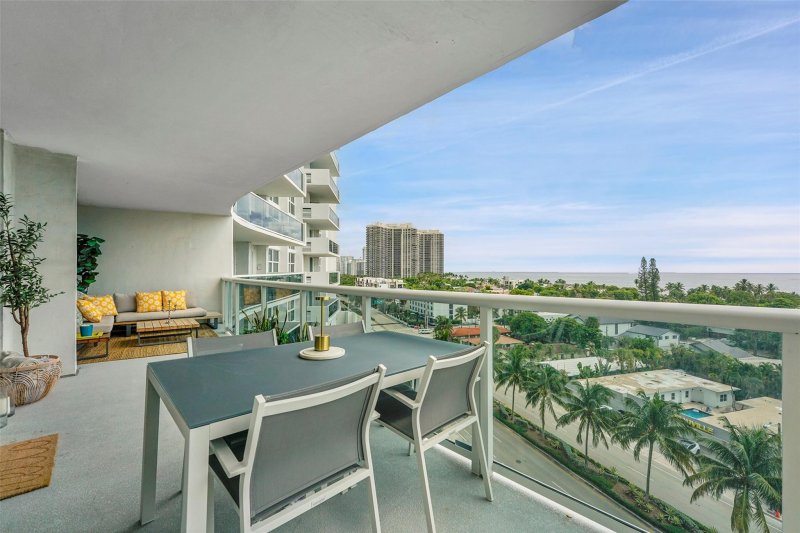 Apartment for rent at Vantage View 1004