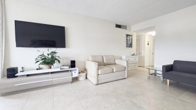 Comprar apartamento en Trafalgar Towers 505