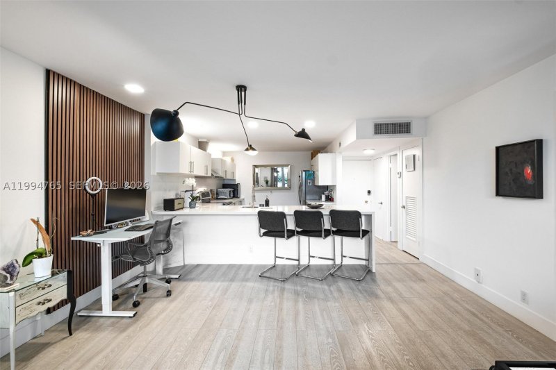 Condo for sale at Island Terrace LF