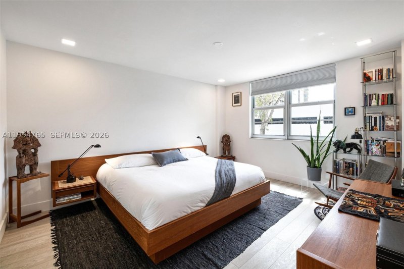 Condo for sale at Island Terrace LF