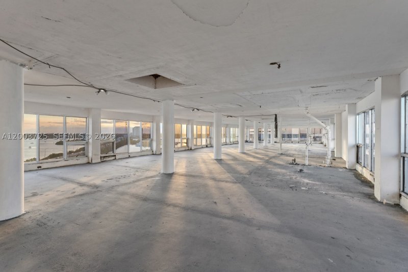 Comprar apartamento en Bayshore Yacht Tennis Club PENTHOUSE