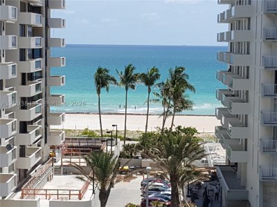 Seacoast 5700 Apt #8A