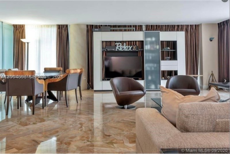 Apartment for rent at Oceania 5 1551