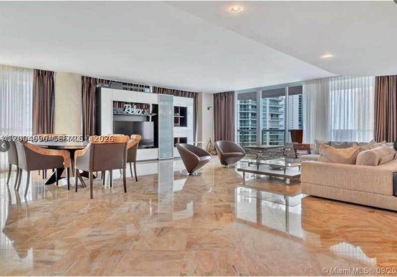 Apartment for rent at Oceania 5 1551