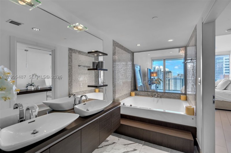 Comprar apartamento no Epic Miami 3407