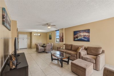 Aluguel de apartamento no Allington Towers 4G (Availabl